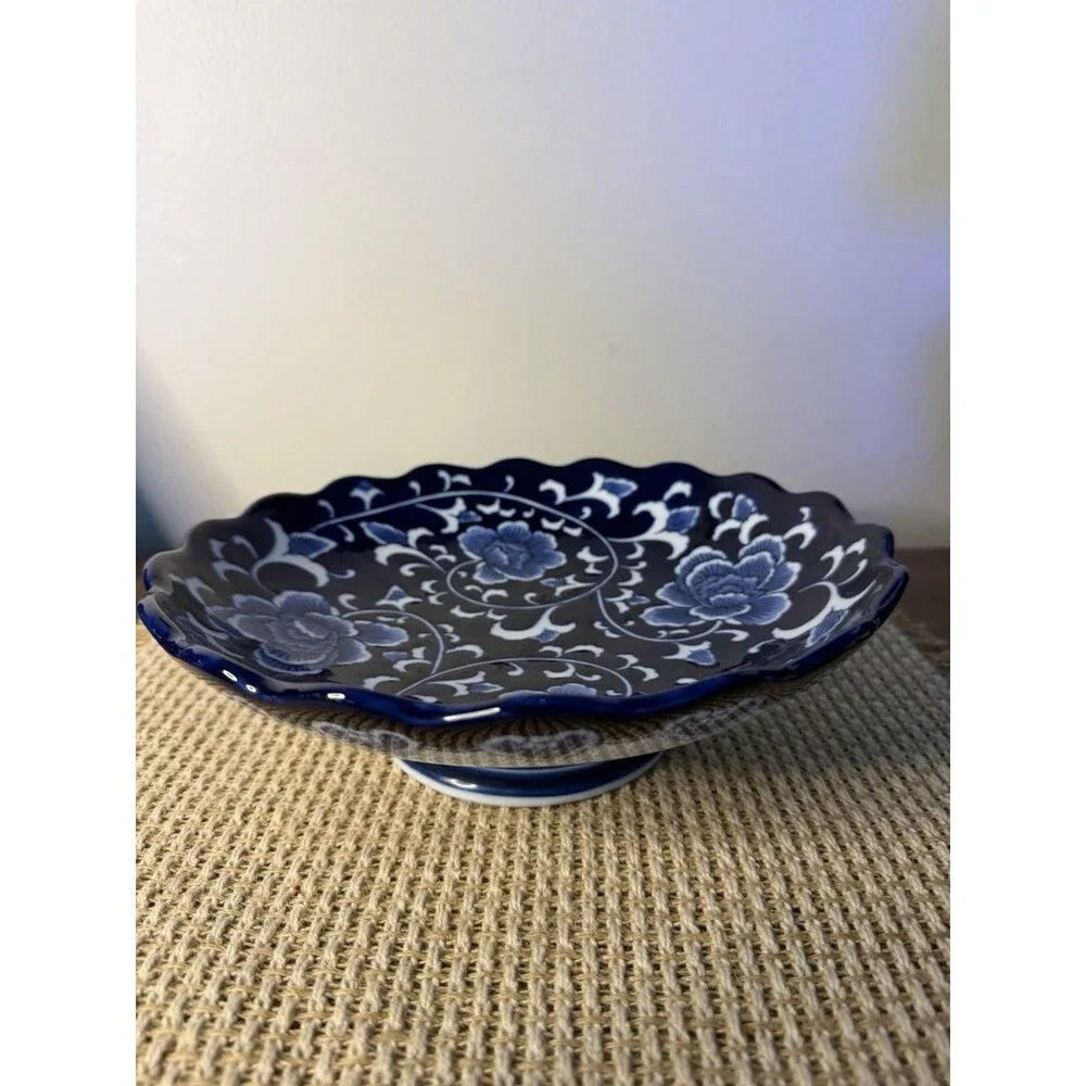 Bombay Company Floral Blue White Ceramic Footed Bowl Scalloped Edge Floral